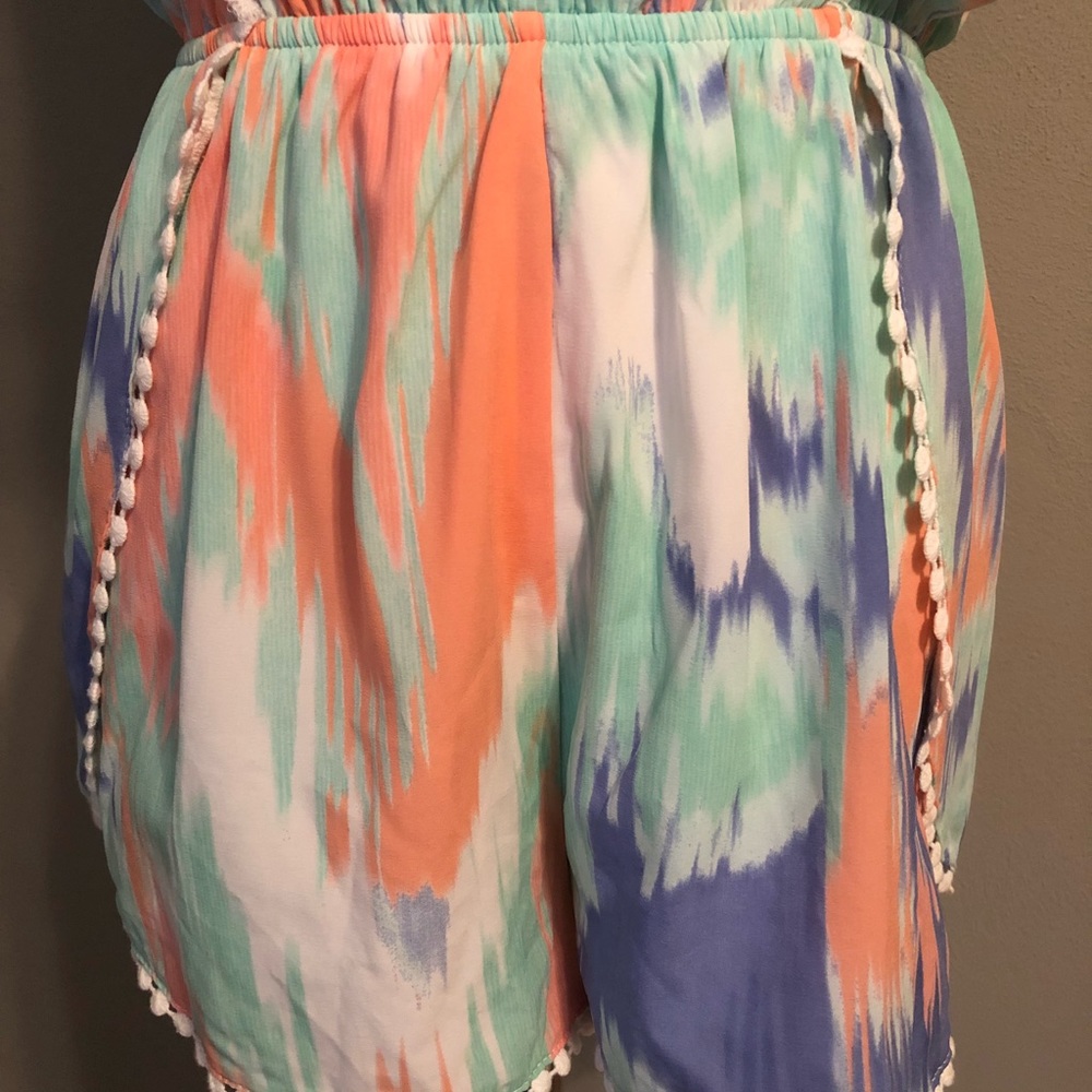 Multicolor Romper - Picture 2 of 4